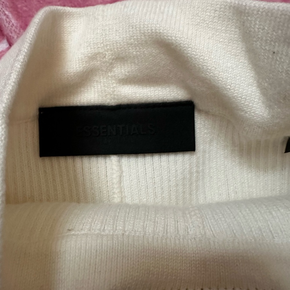 NWOT Fear of God Essentials Patch Shorts - Picture 7 of 9